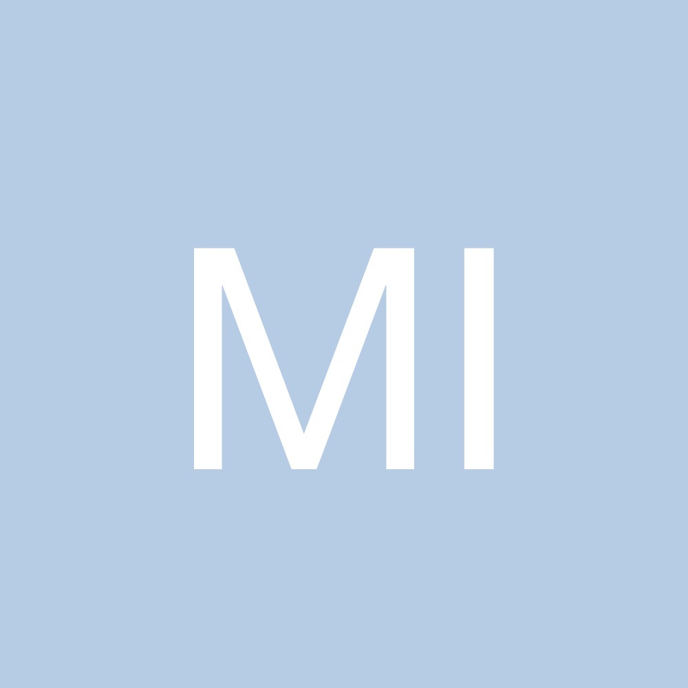 Meet your Posher, Mia